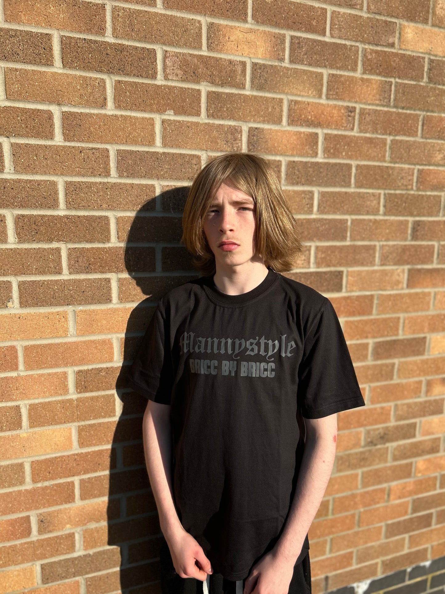 BLACK AND GREY "MANNYSTYLE X BRICC" TEE