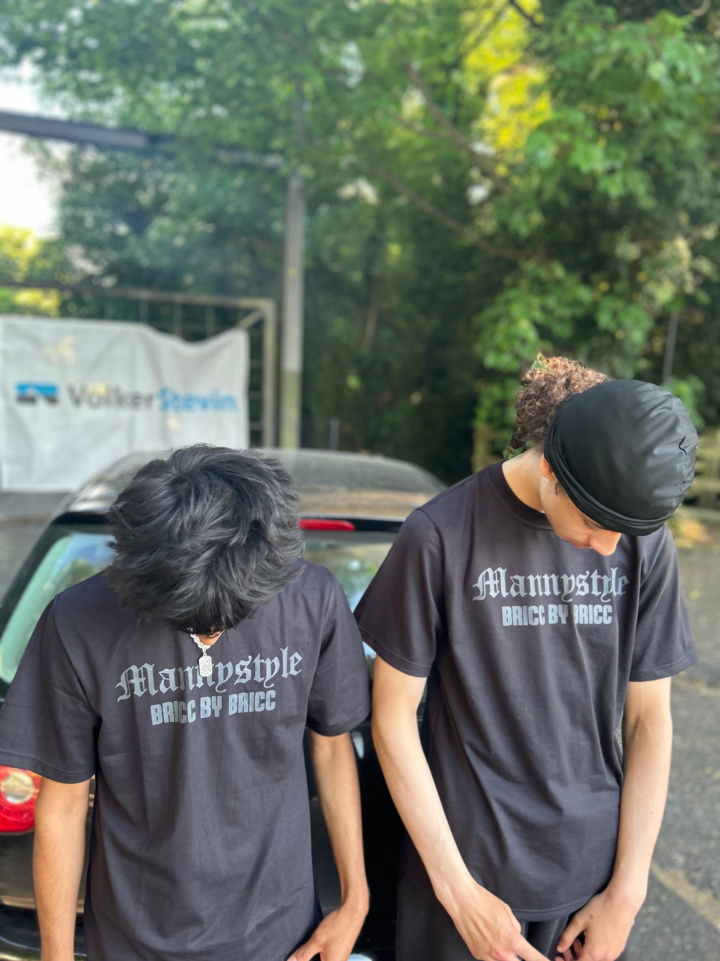 BLACK AND GREY "MANNYSTYLE X BRICC" TEE